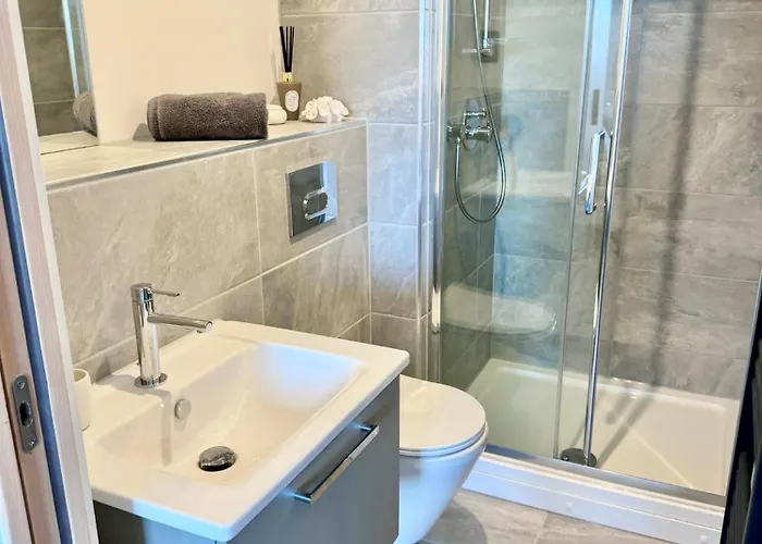 Stay@55 -secure Underground Parking