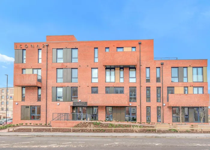 Stay@55 -secure Underground Parking Apartman