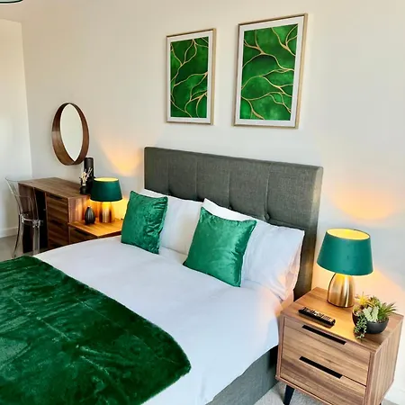 Stay@55 -secure Underground Parking *