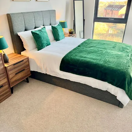 Stay@55 -secure Underground Parking York