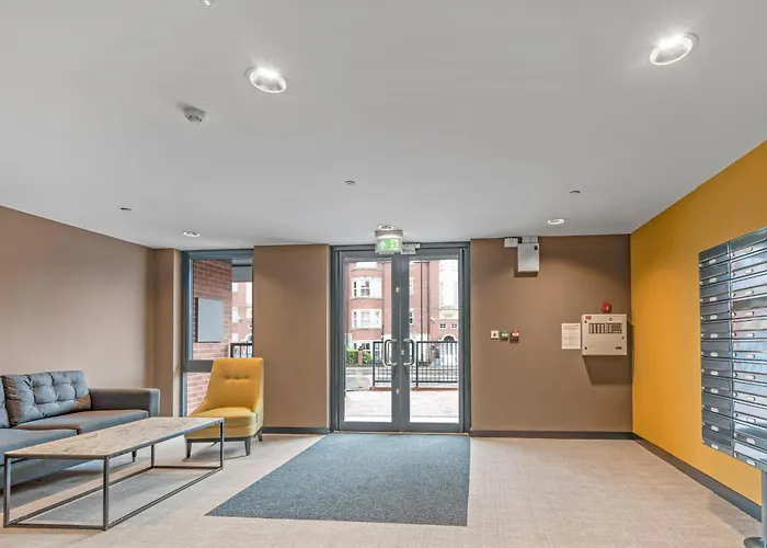 Stay@55 -secure Underground Parking Appartement York