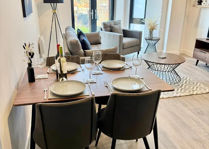 Stay@55 -secure Underground Parking *